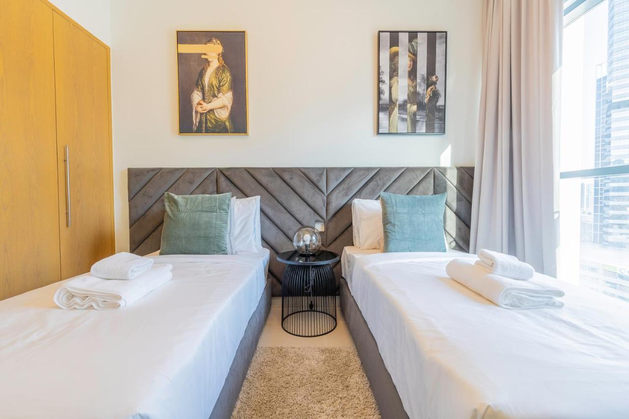 Nouveau Art Deco 3Br With Burj & Canal Views Dubai Esterno foto