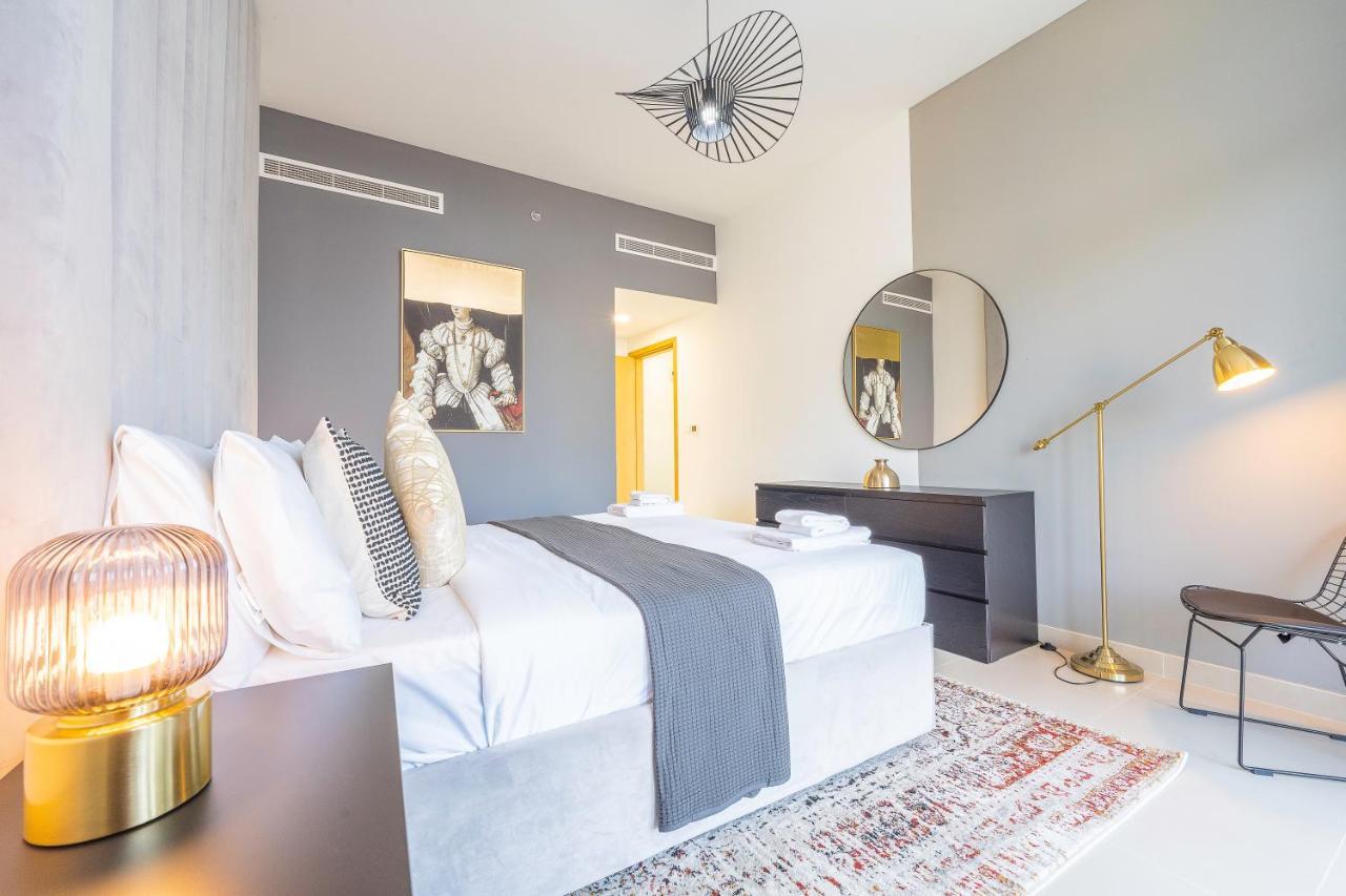 Nouveau Art Deco 3Br With Burj & Canal Views Dubai Esterno foto